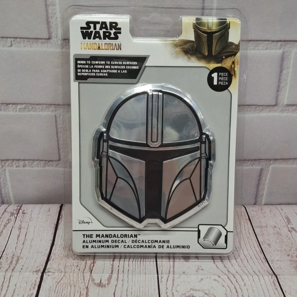 Star Wars The Mandalorian 3D Mando's Helmet Aluminum Car Decal Silver 4in